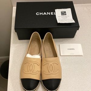 Authentic Chanel Black Tan shoes 9 (39)
